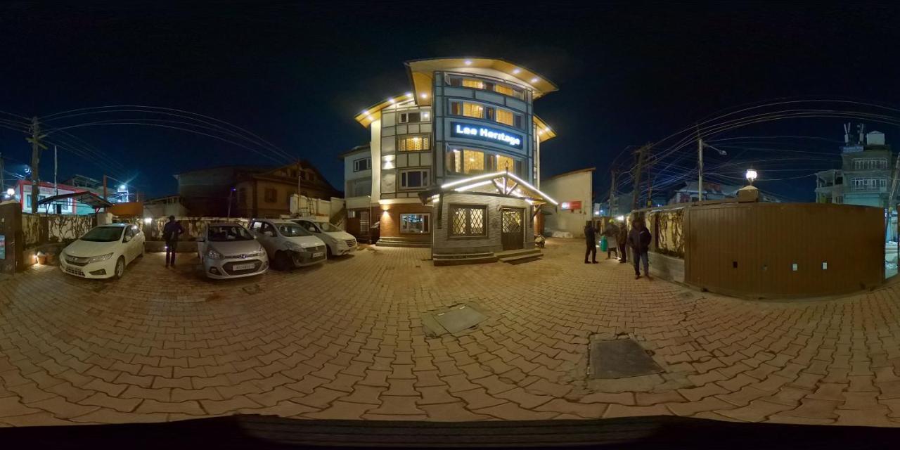 Lee Heritage Srīnagar Exterior foto