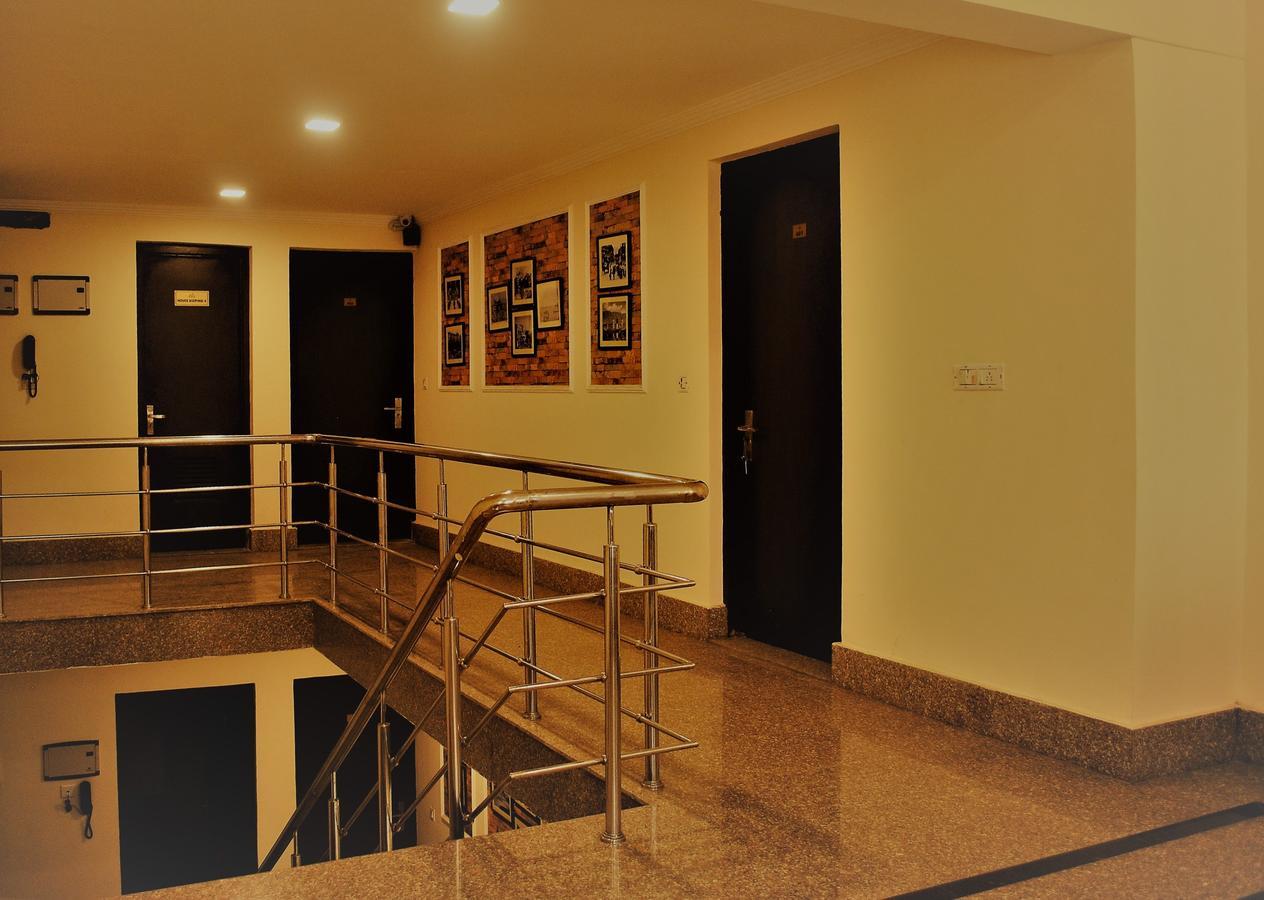 Lee Heritage Srīnagar Exterior foto