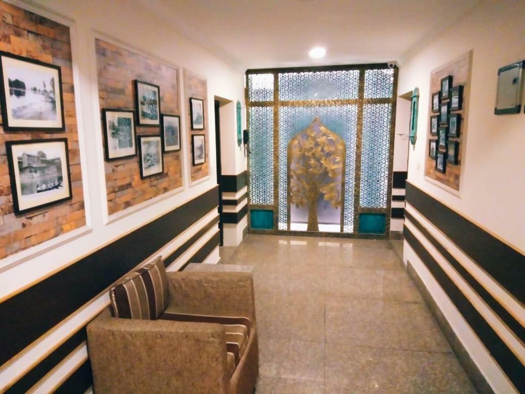 Lee Heritage Srīnagar Exterior foto